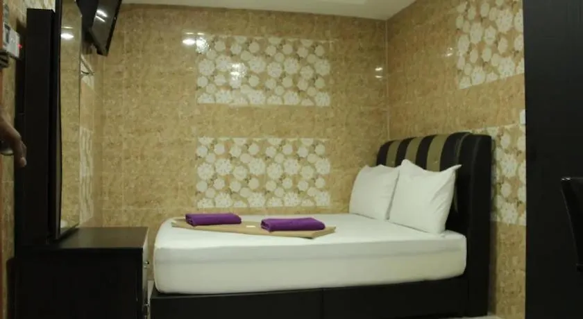 Ark Hotel Batu Caves